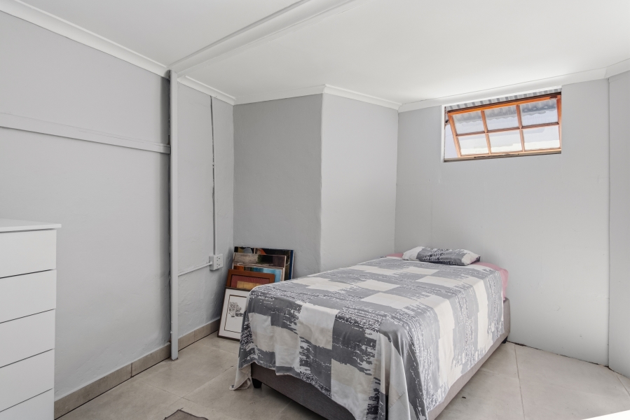 To Let 9 Bedroom Property for Rent in Observatory Western Cape
